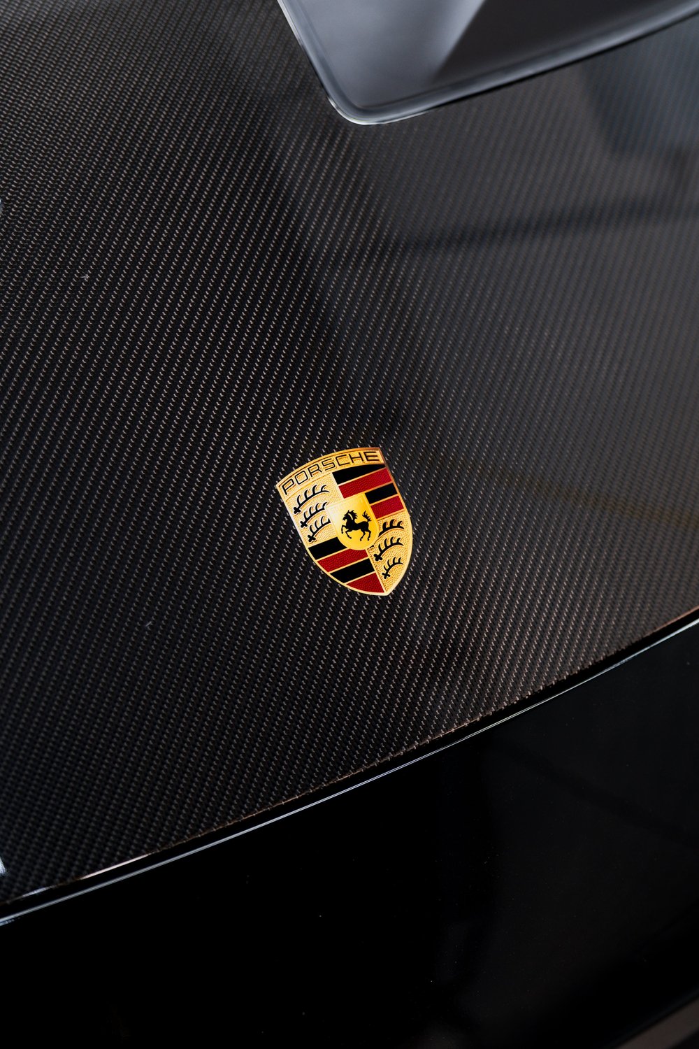 Carbon hood of a Porsche GT3 RS protected with XPEL PPF